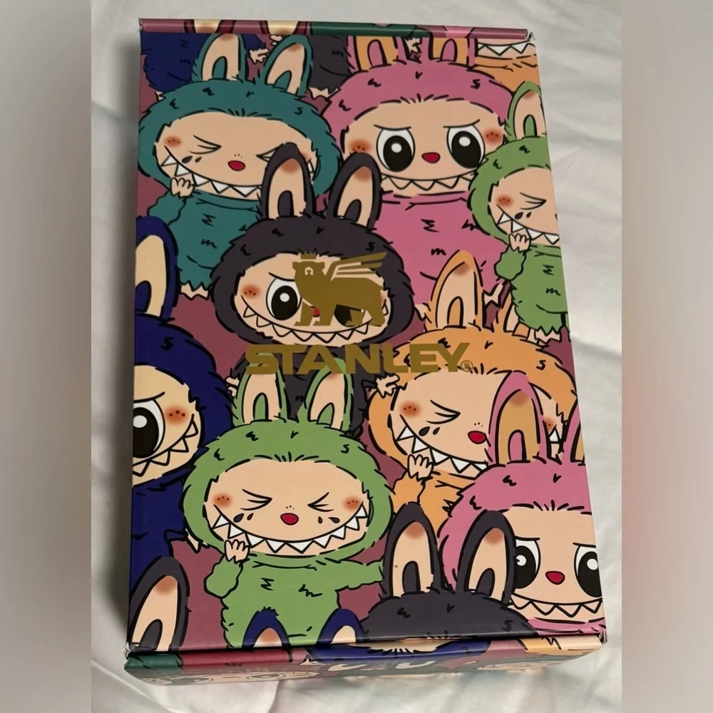 Stanley “Love Shack Fancy” Collab Labubu H2.0 Tumbler! NEW in Box with Dusty! - Picture 8 of 8